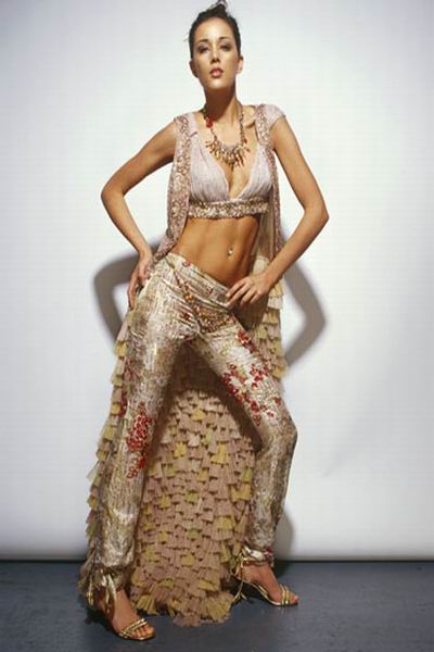 Hong Kong Fashion Week '03 - Occasional Wear Group