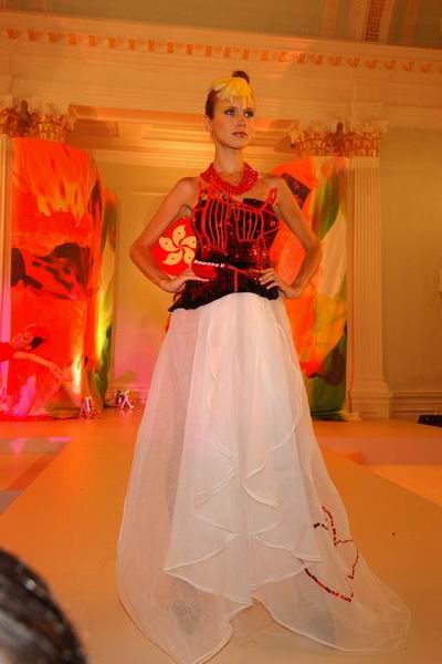 Hong Kong Fashion Week '03 - Rowena U