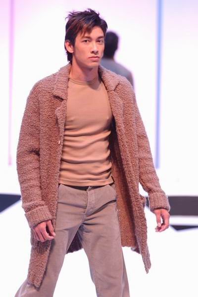 Singapore Fashion Week '03 - Bodynits