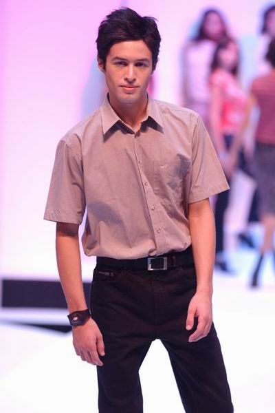 Singapore Fashion Week '03 - Crocodile