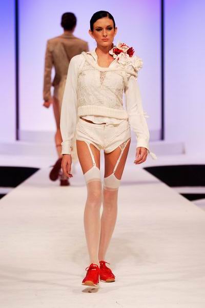 Singapore Fashion Week '03 - Hiroko Ueno