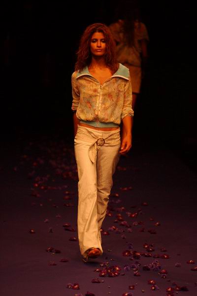 London Fashion Week - Spring '04 - Gharani Strok