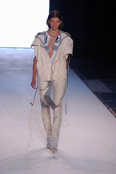 London Fashion Week - Spring '04 - Jens Laugesen