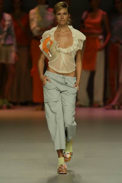 Barcelona Fashion Week '03 - Nuria Mora