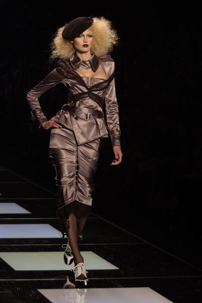 Paris Fashion Week - Spring '04 - Christian Dior