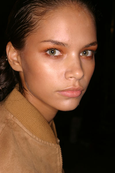 Paris Fashion Week - Spring '04 - Emanuel Ungaro Beauty