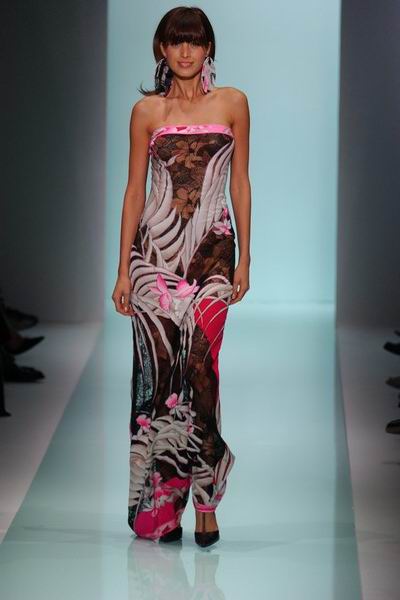 Paris Fashion Week - Spring '04 - Leonard