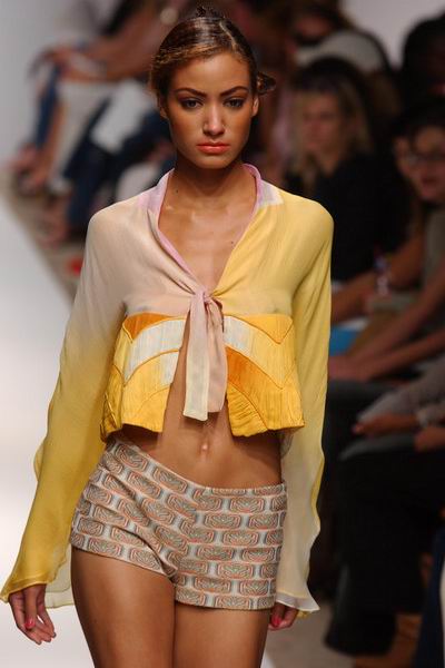 Los Angeles Fashion Week - Spring '04 - HeikeJarick