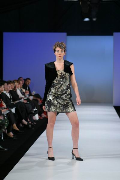 New Zealand FW - Fall/Winter '04 - AlanMok AlmaJoung Awisuar