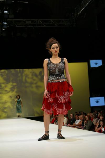 New Zealand FW - Fall/Winter '04 - Roisin Dubh