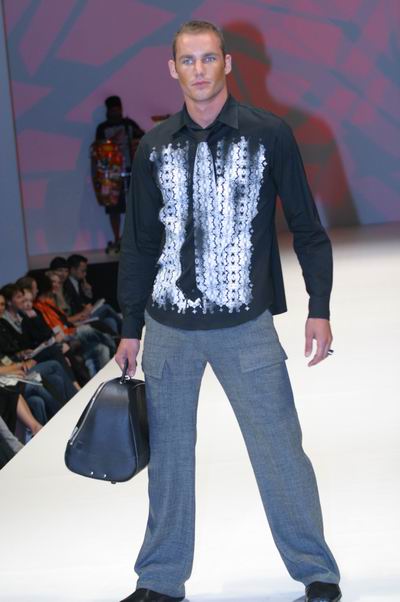 New Zealand FW - Fall/Winter '04 - Sidewalk