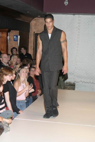Vancouver Fashion Week '03 - Aita