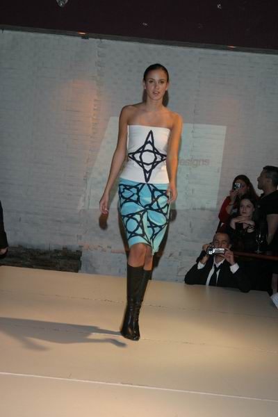 Vancouver Fashion Week '03 - Andrea Clarkson