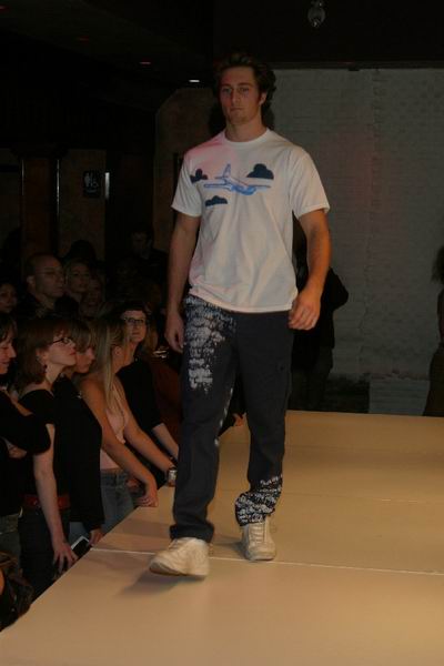 Vancouver Fashion Week '03 - Curtis Bennett