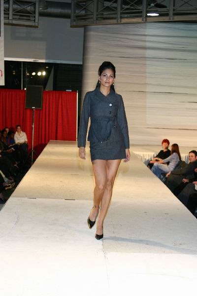 Vancouver Fashion Week '03 - Dace Moore Leesha