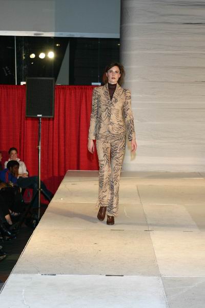 Vancouver Fashion Week '03 - Rose Marie Cuevas