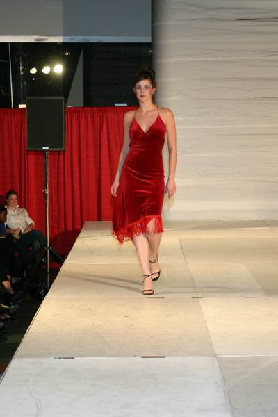 Vancouver Fashion Week '03 - Shelley Klassen