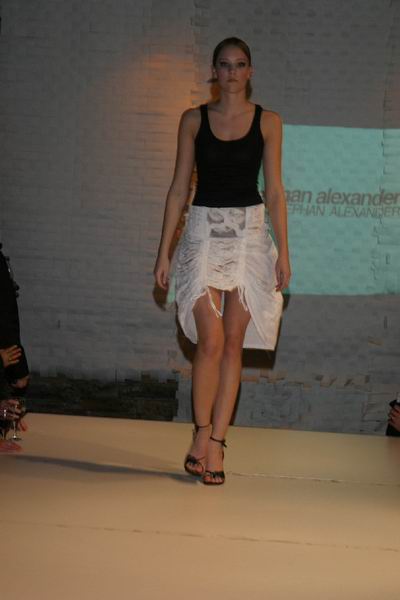 Vancouver Fashion Week '03 - Stephan Alexander