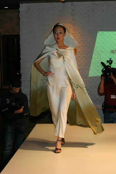 Vancouver Fashion Week '03 - Tanya King