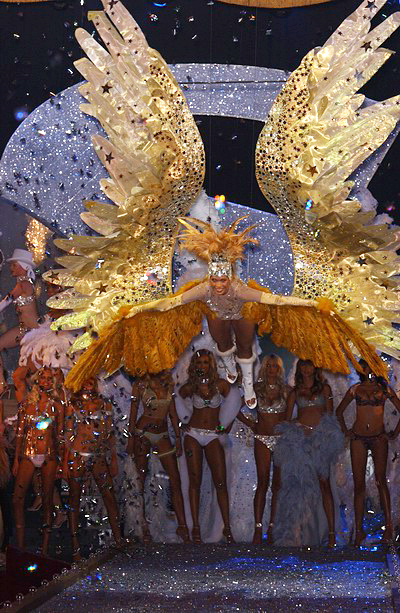 Victoria's Secret Fashion Show '03 - VS Show