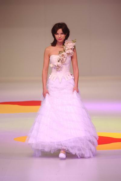 Hong Kong Fashion Week 2004 - Cecilia Yau