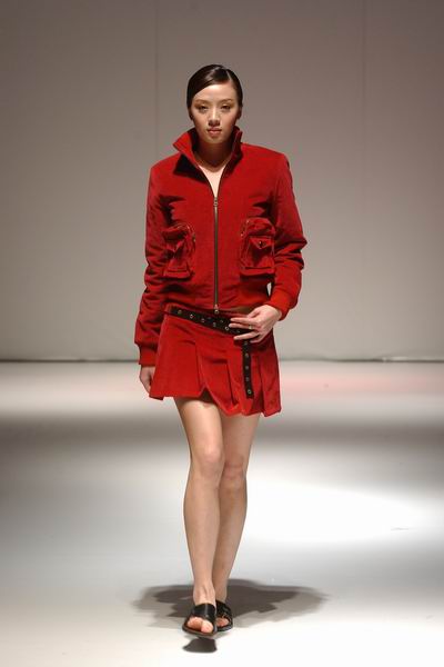 Hong Kong Fashion Week 2004 - Garnish Kim