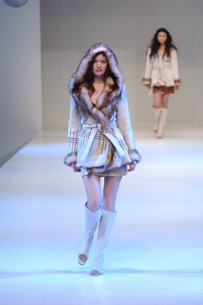 Hong Kong Fashion Week 2004 - Harmanli