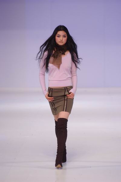 Hong Kong Fashion Week 2004 - Hidy NG