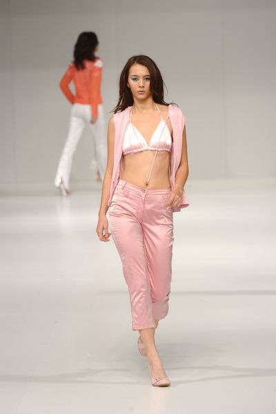 Hong Kong Fashion Week 2004 - Luisa Cerano