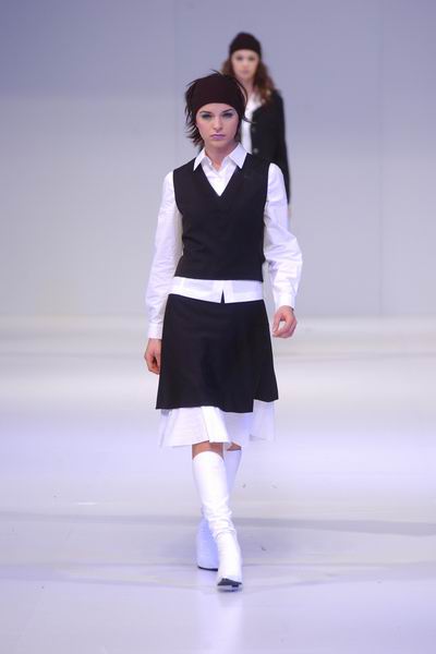 Hong Kong Fashion Week 2004 - Tant Pour Elle