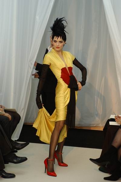 Haute-Couture Spring 2004 - Jean Paul Gautier