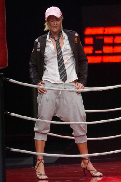 Rio de Janeiro Fashion Week Winter 2004 - Colcci