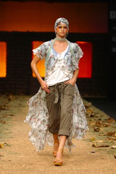Rio de Janeiro Fashion Week Winter 2004 - Drosofila