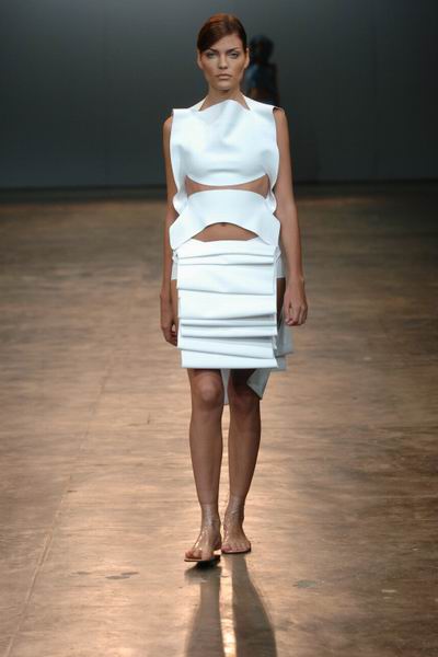 Sao Paulo Fashion Week Winter 2004 - Jeferson Kulig