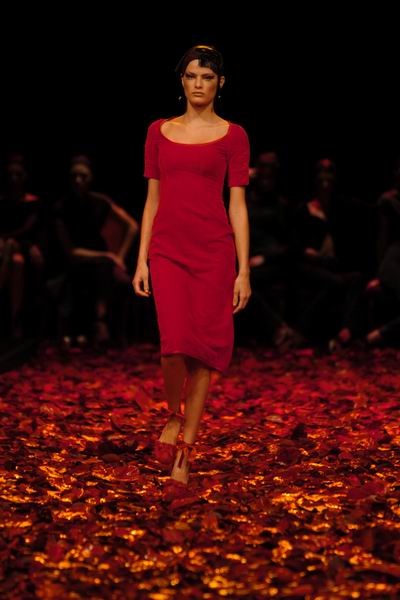 Sao Paulo Fashion Week Winter 2004 - Lino Villaventura