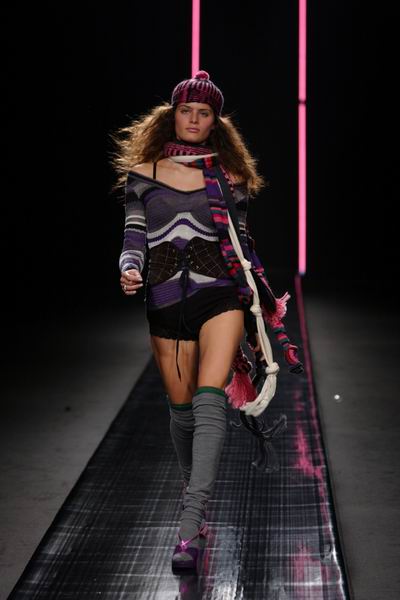 Sao Paulo Fashion Week Winter 2004 - Patachou