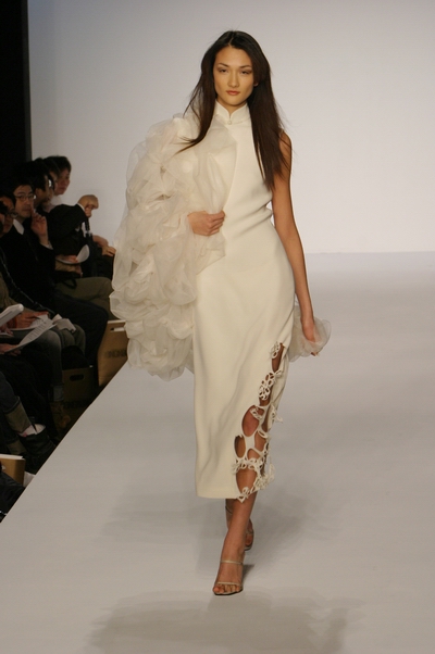 Olympus Fashion Week NY Fall 2004 - Blanc de Chine
