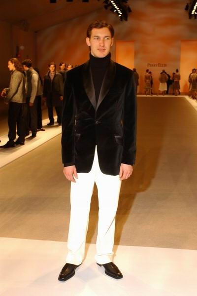 Olympus Fashion Week NY Fall 2004 - Perry Ellis
