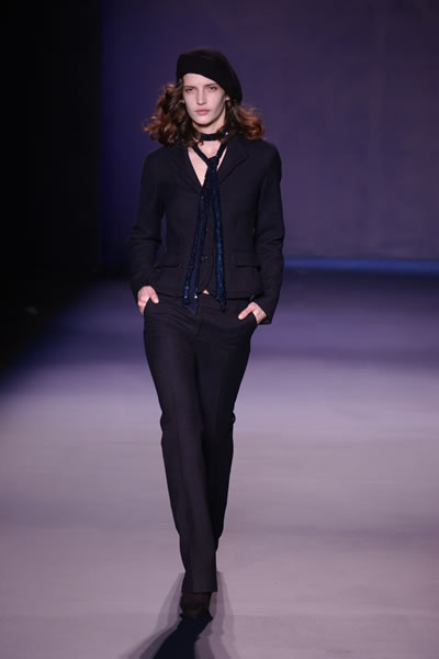 London Fashion Week Fall 2004 - Nicole Farhi