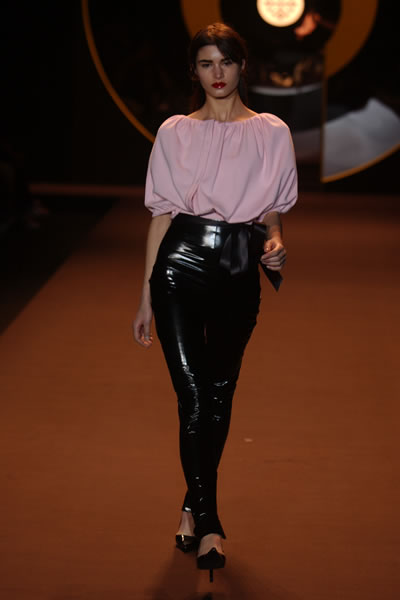 Milan Fashion Week Fall 2004 - Angelo Marani