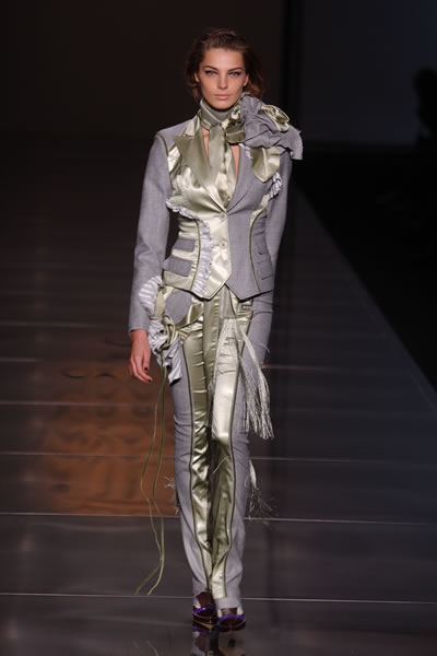 Milan Fashion Week Fall 2004 - Antonio Berardi