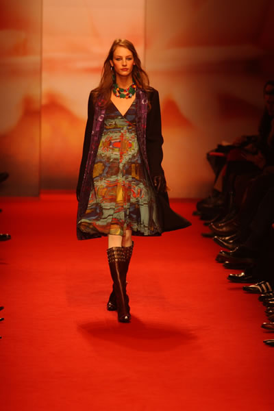 Milan Fashion Week Fall 2004 - Pollini by Rifat Ozbek
