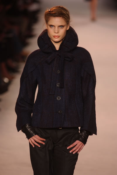 Paris Fashion Week Fall 2004 - Atsuro Tayama