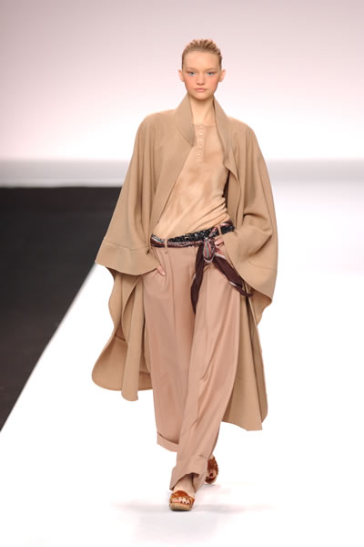 Paris Fashion Week Fall 2004 - Chloe