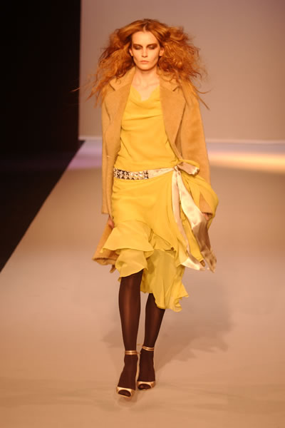 Paris Fashion Week Fall 2004 - Collette Dinnigan