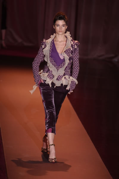 Paris Fashion Week Fall 2004 - Emanuel Ungaro