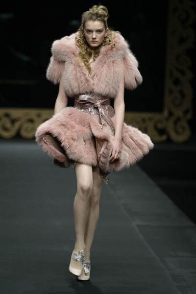 Paris Fashion Week Fall 2004 - Guerriero