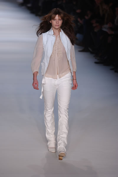 Paris Fashion Week Fall 2004 - Isabelle Marant