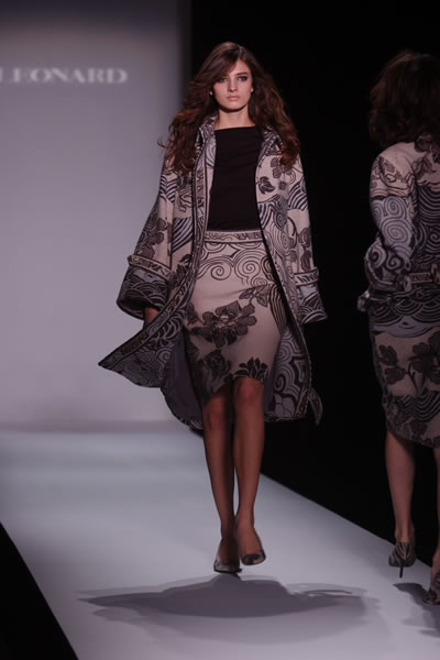 Paris Fashion Week Fall 2004 - Leonard