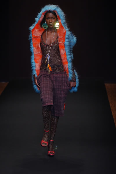 Paris Fashion Week Fall 2004 - Xuly Bet